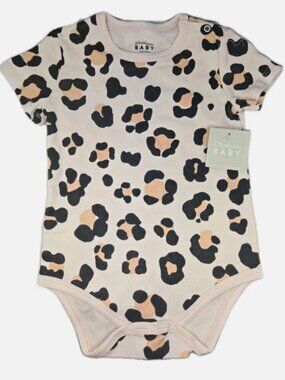 NWT Stephan Baby Cheetah Print Onesie 6-12 mo Snapshirt Pink Girl's Bodysuit